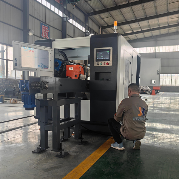 數(shù)控全自動金屬圓鋸機